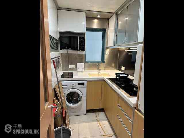 Tai Kok Tsui - The Long Beach Tower 3 09