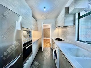 Mid Levels Central - Robinson Place 04