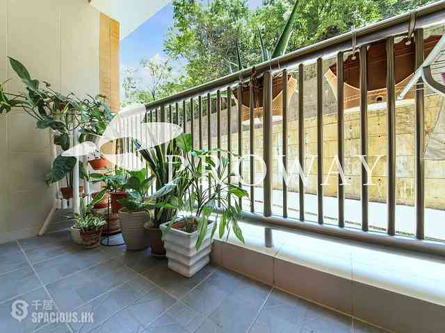 Pok Fu Lam - Baguio Villa Block 26 03