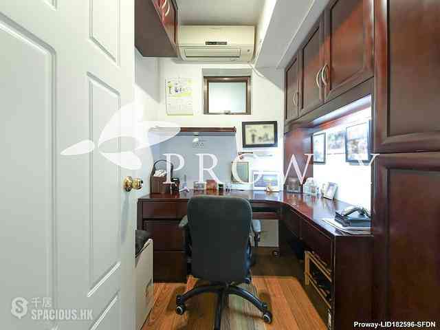 Pok Fu Lam - Baguio Villa Block 26 08