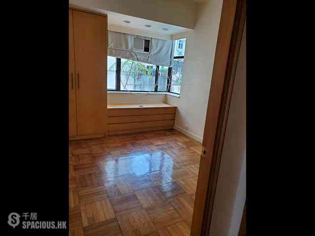 Mid Levels Central - 36-36A, Kennedy Road 03