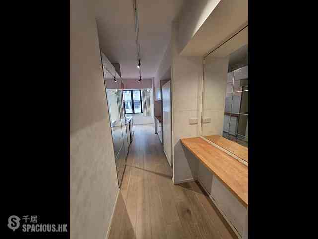 Sheung Wan - 183, Queen's Road West 13