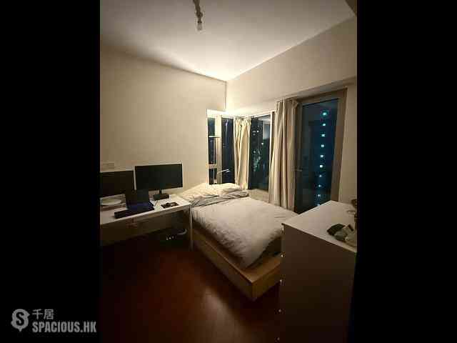 Wan Chai - The Avenue Phase 1 Block 5 01