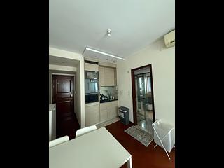 Wan Chai - The Avenue Phase 1 Block 5 04