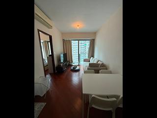 Wan Chai - The Avenue Phase 1 Block 5 05