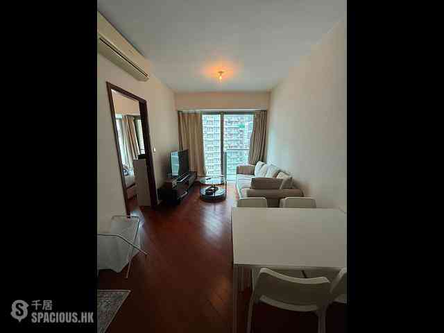 Wan Chai - The Avenue Phase 1 Block 5 05