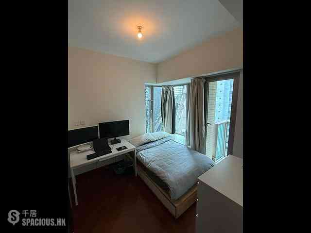 Wan Chai - The Avenue Phase 1 Block 5 06