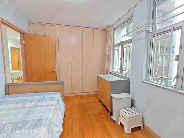 Tai Koo Shing - Tai Koo Shing Sing Fai Terrace Chi Sing Mansion 03