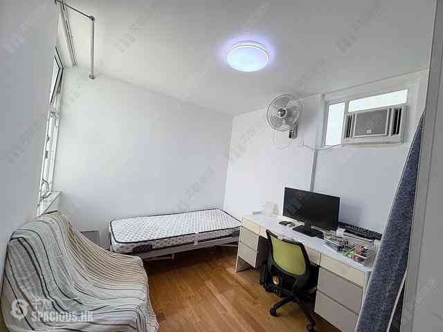 Tai Koo Shing - Tai Koo Shing Sing Fai Terrace Chi Sing Mansion 04