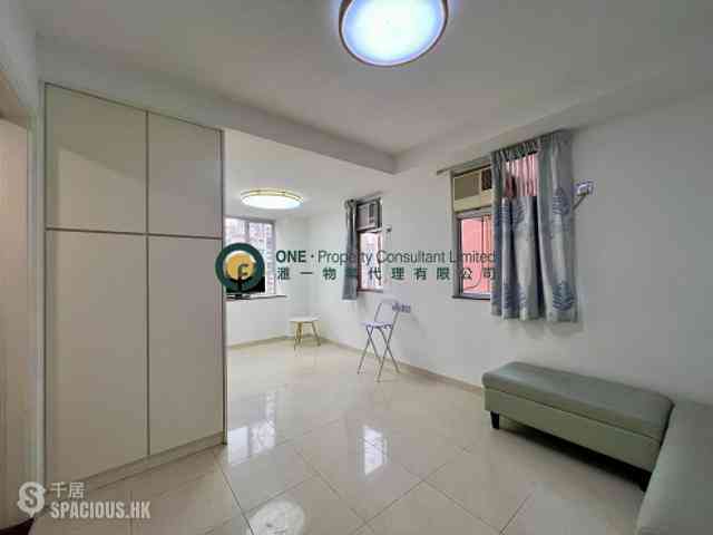 Sai Ying Pun - Wah Fai Court 01