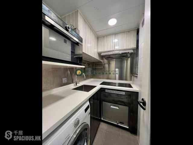 Sai Ying Pun - Wah Fai Court 03