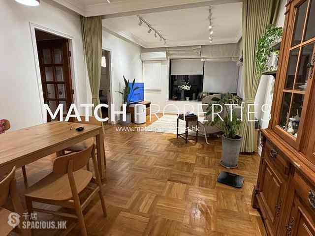 Mid Levels Central - Elegant Terrace 01