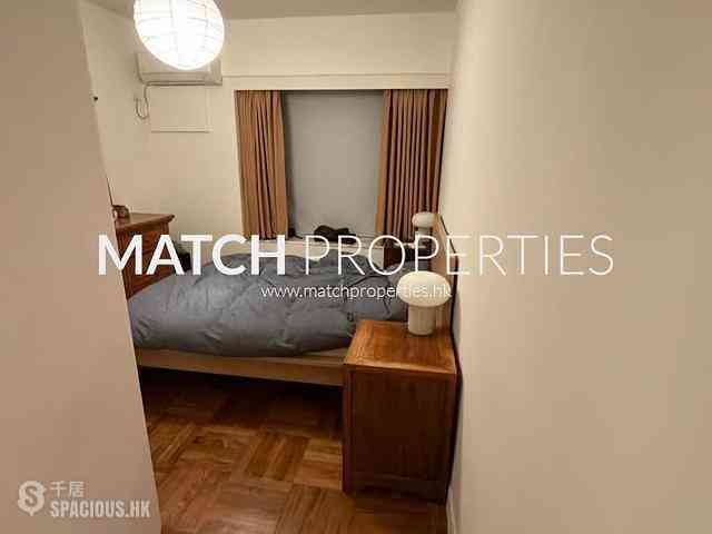 Mid Levels Central - Elegant Terrace 03