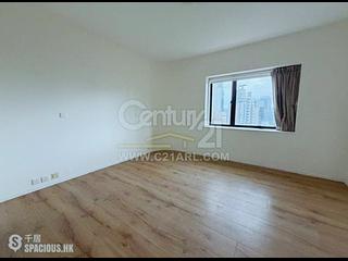 Central - The Albany 05