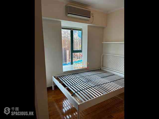 Kennedy Town - University Heights Block 2 05
