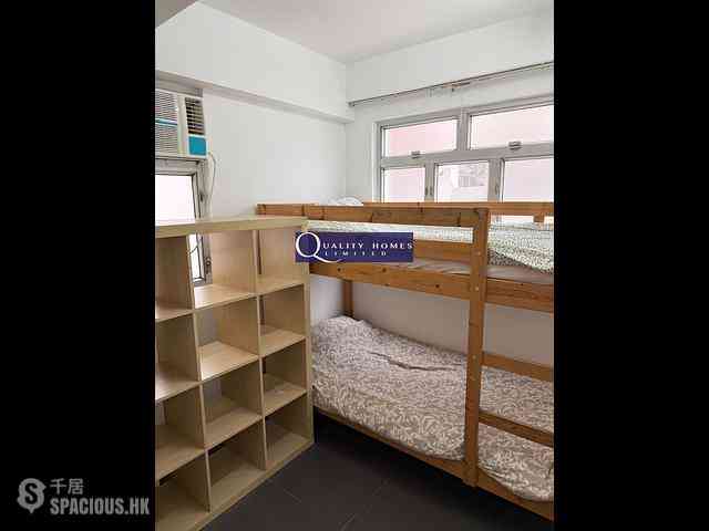 Kennedy Town - Luen Wai Apartment 02