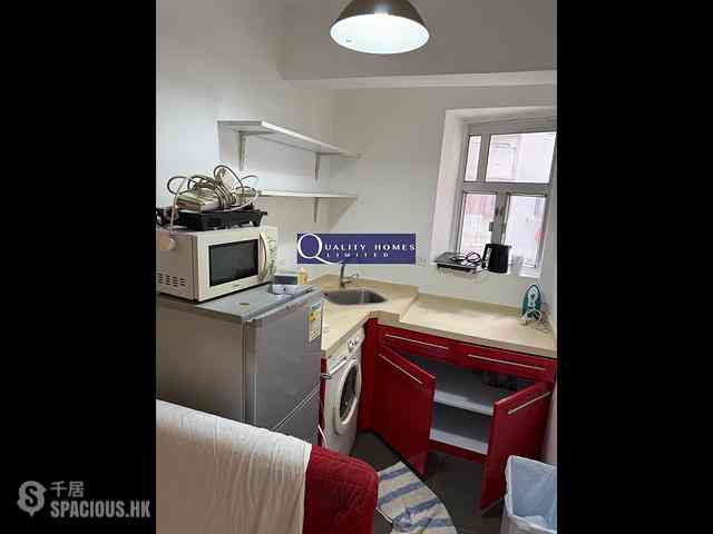 Kennedy Town - Luen Wai Apartment 06