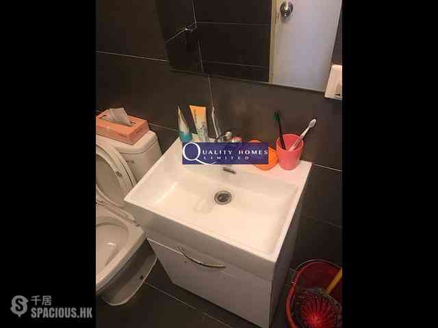 Kennedy Town - Luen Wai Apartment 11