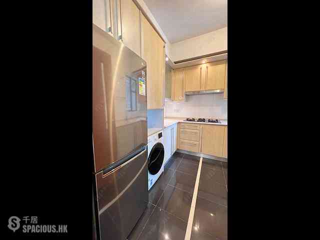 Shek Tong Tsui - The Belcher's Phase 2 Block 8 03