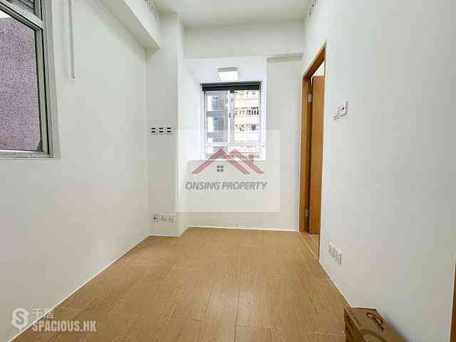 Wan Chai - Hing Bong Mansion 06