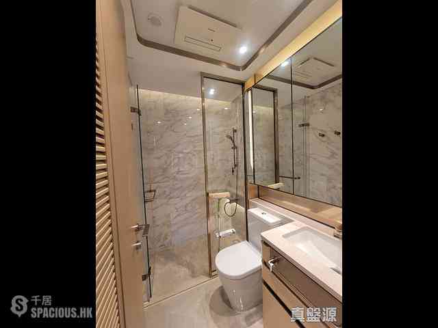 Cheung Sha Wan - Grand Victoria 05