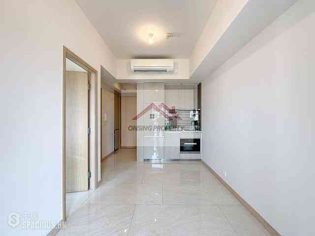 Sai Ying Pun - King's Hill 02
