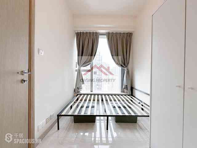 Sai Ying Pun - King's Hill 03