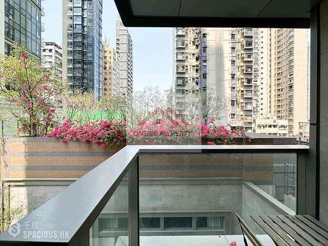 Sai Ying Pun - King's Hill 06