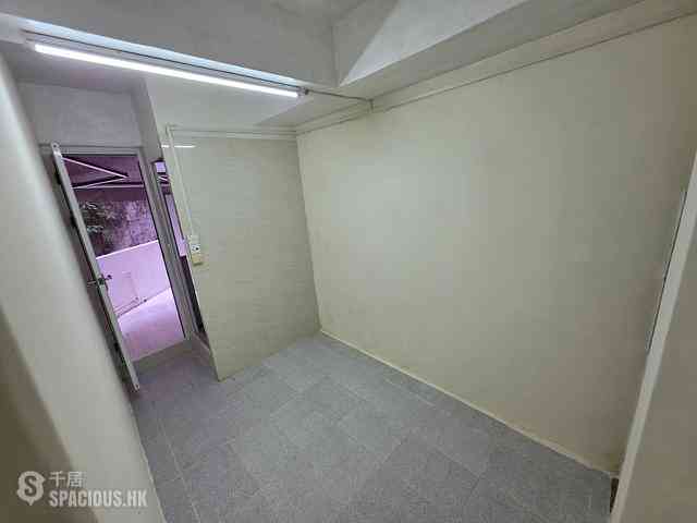 Sai Ying Pun - 204-208, Queen's Road West 05
