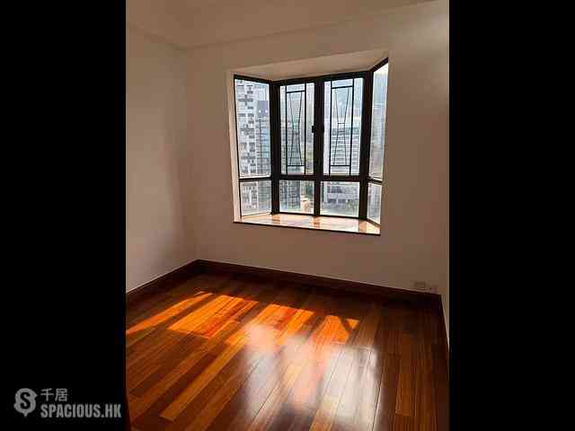 Sai Ying Pun - Kwong Fung Terrace 02