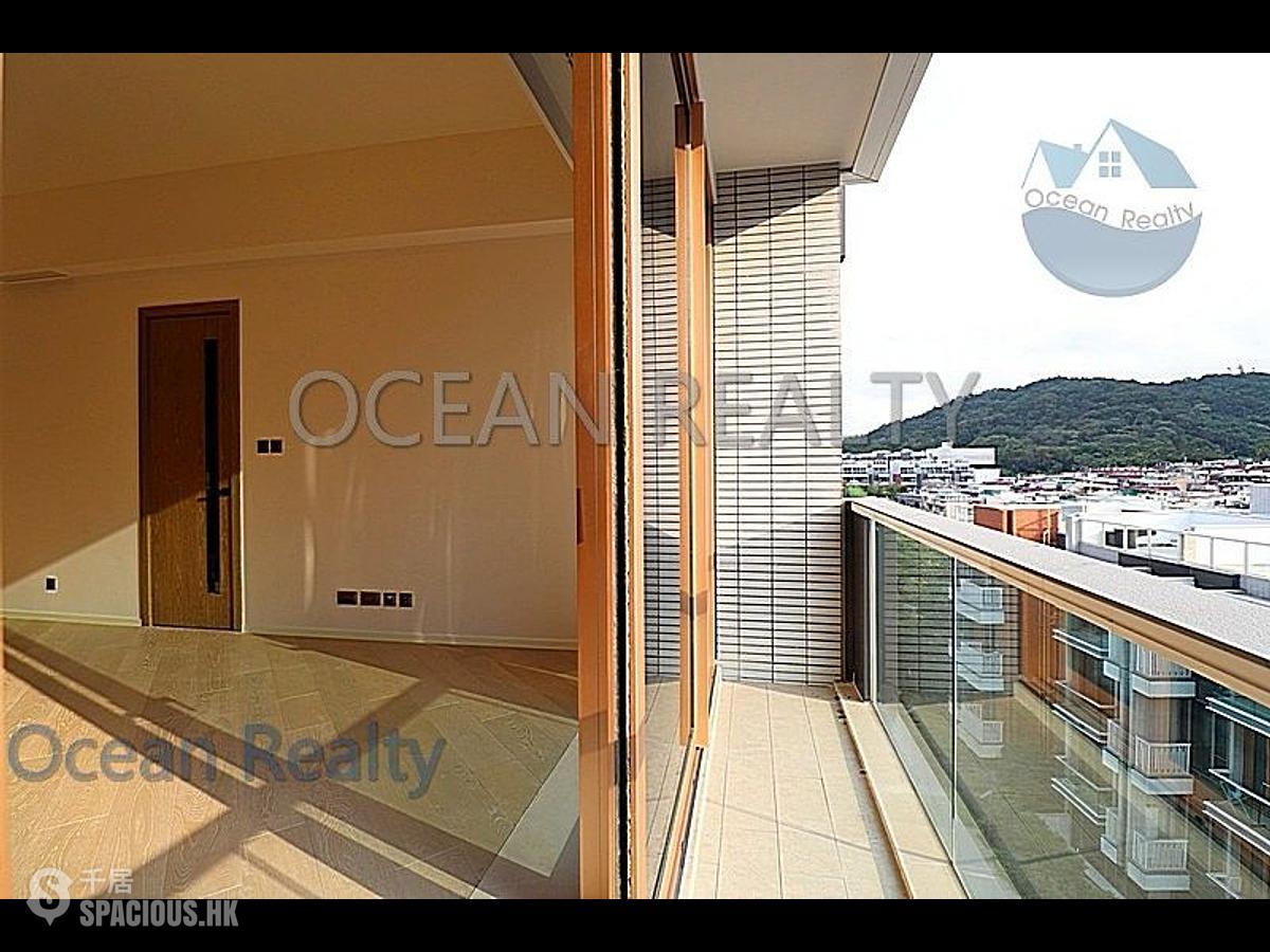 Clear Water Bay - Mount Pavilia 01
