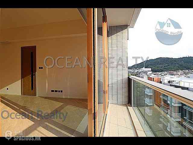 Clear Water Bay - Mount Pavilia 01