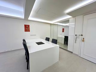 Wan Chai - Convention Plaza Apartments 11