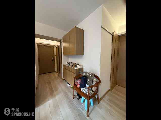 Mid Levels Central - Robinson Heights 01