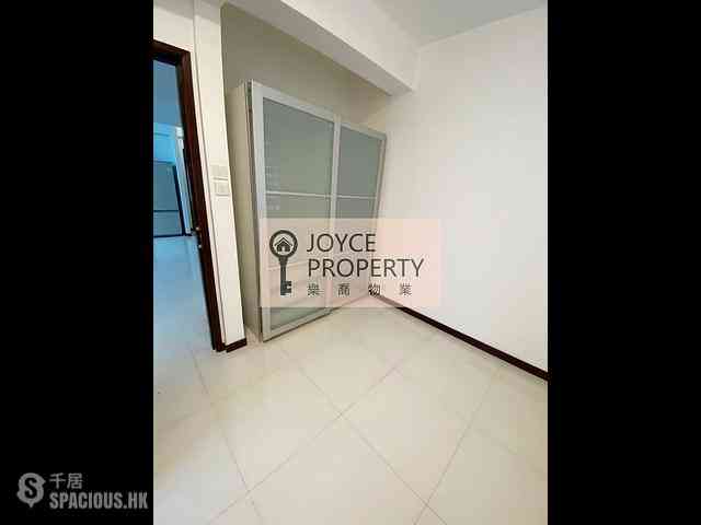 Causeway Bay - Malahon Apartments 05