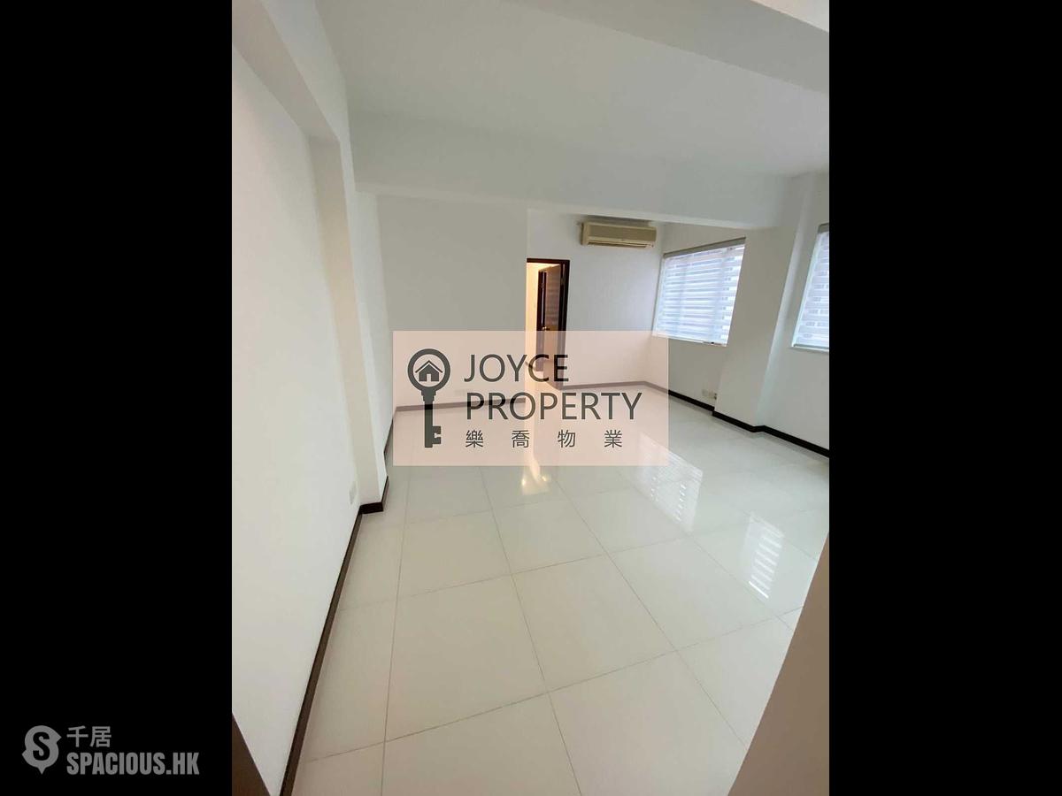 Causeway Bay - Malahon Apartments 01