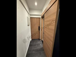 Central - 17, Peel Street 18
