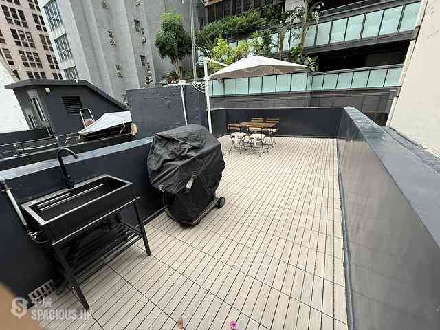 Central - 17, Peel Street 03