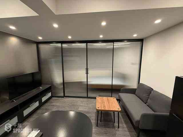 Central - 17, Peel Street 05