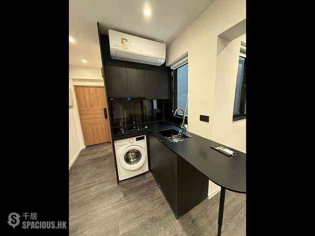 Central - 17, Peel Street 10
