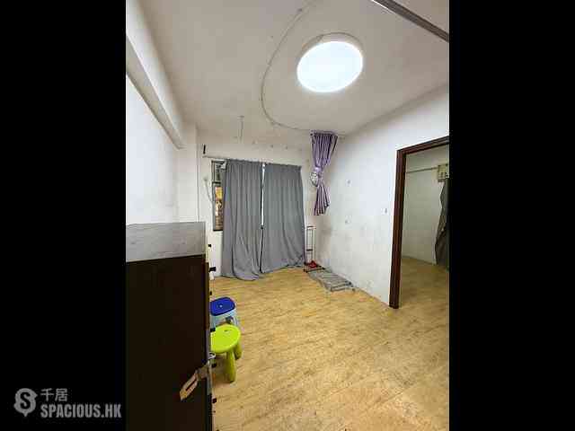 Happy Valley - 6-8, Shing Ping Street 04