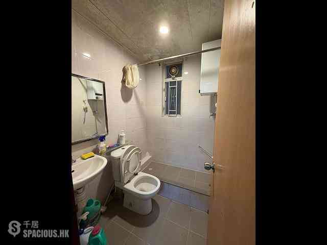 Happy Valley - 6-8, Shing Ping Street 06