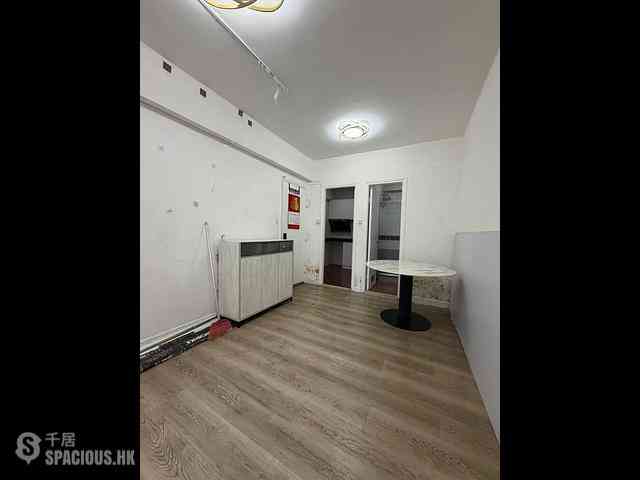 Happy Valley - 6-8, Shing Ping Street 02