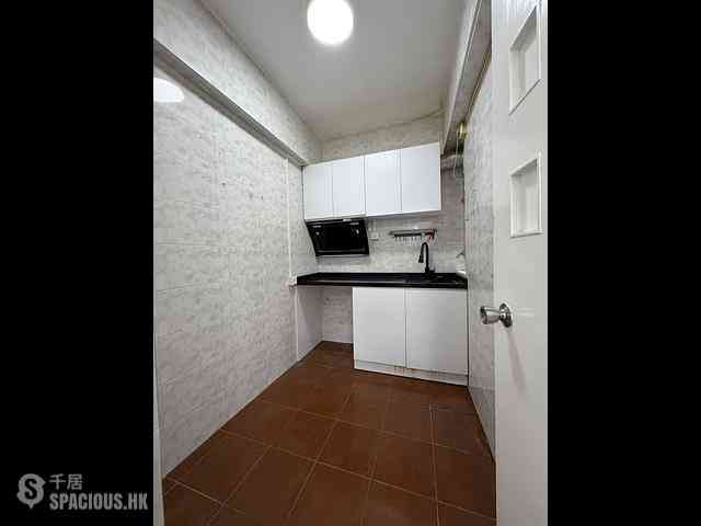 Happy Valley - 6-8, Shing Ping Street 06