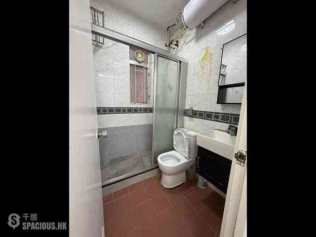 Happy Valley - 6-8, Shing Ping Street 07