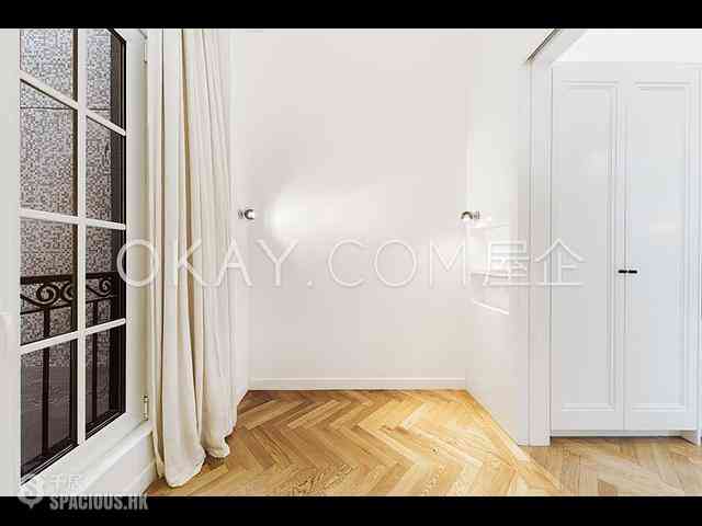Central - 61-63, Hollywood Road 03