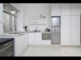 Mid Levels West - bonham road 13