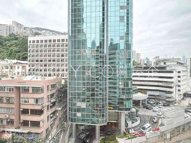 Happy Valley - Choi Ngar Yuen 03