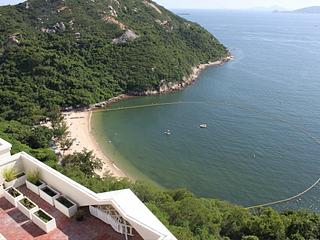Chung Hom Kok - 19-25, Horizon Drive 04