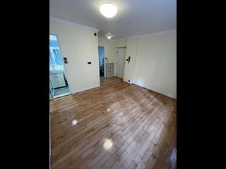 North Point - Chaton House 06